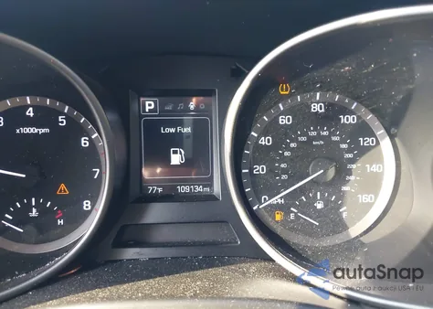 2017 Hyundai Santa Fe Se z USA, uszkodzony, nr VIN KM8SMDHF9HU184187